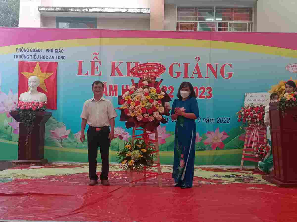 z3696697363409_5eb8f37cbd3591c6f32b377ec8d07ea6