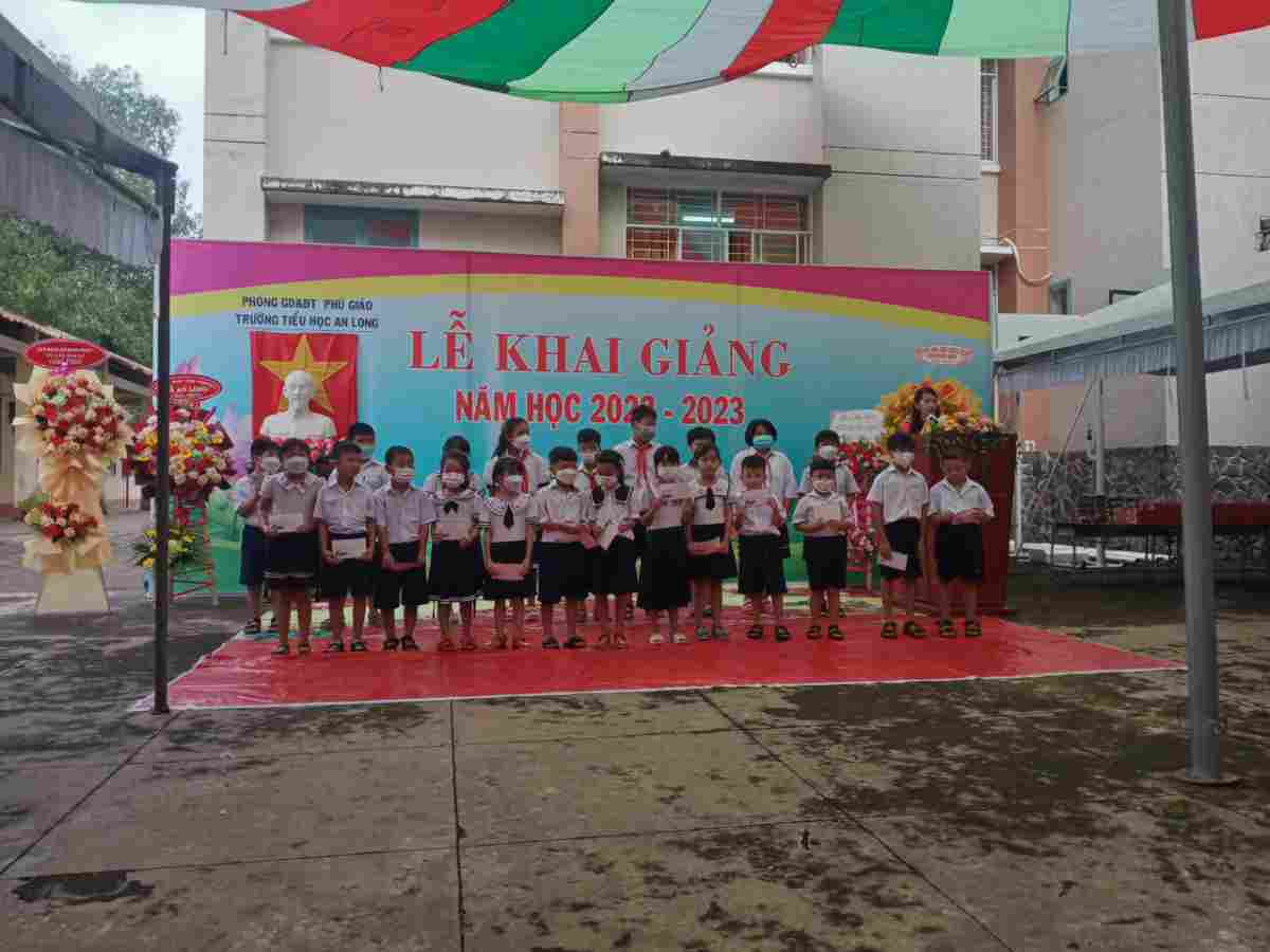 z3698092296500_5e86a06985d8b55050a53e97c0e9822a